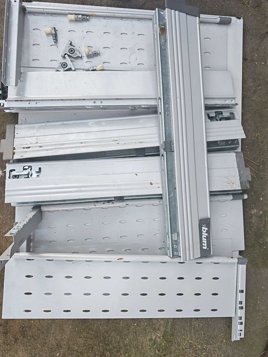 Prowadnice do szuflad Blum