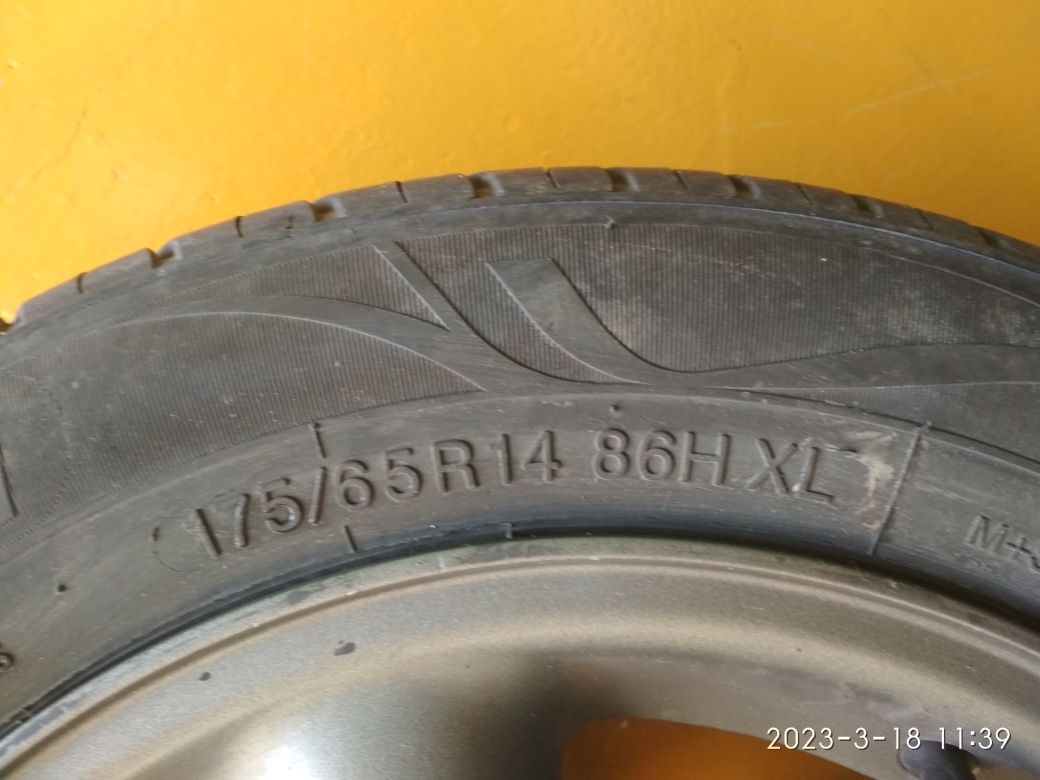 4 opony letnie 175/65 R14 z felgami