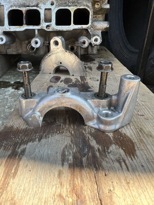 Бугеля з болтами Mazda 6 2012-2019рік Gj 2.5 SkyActive