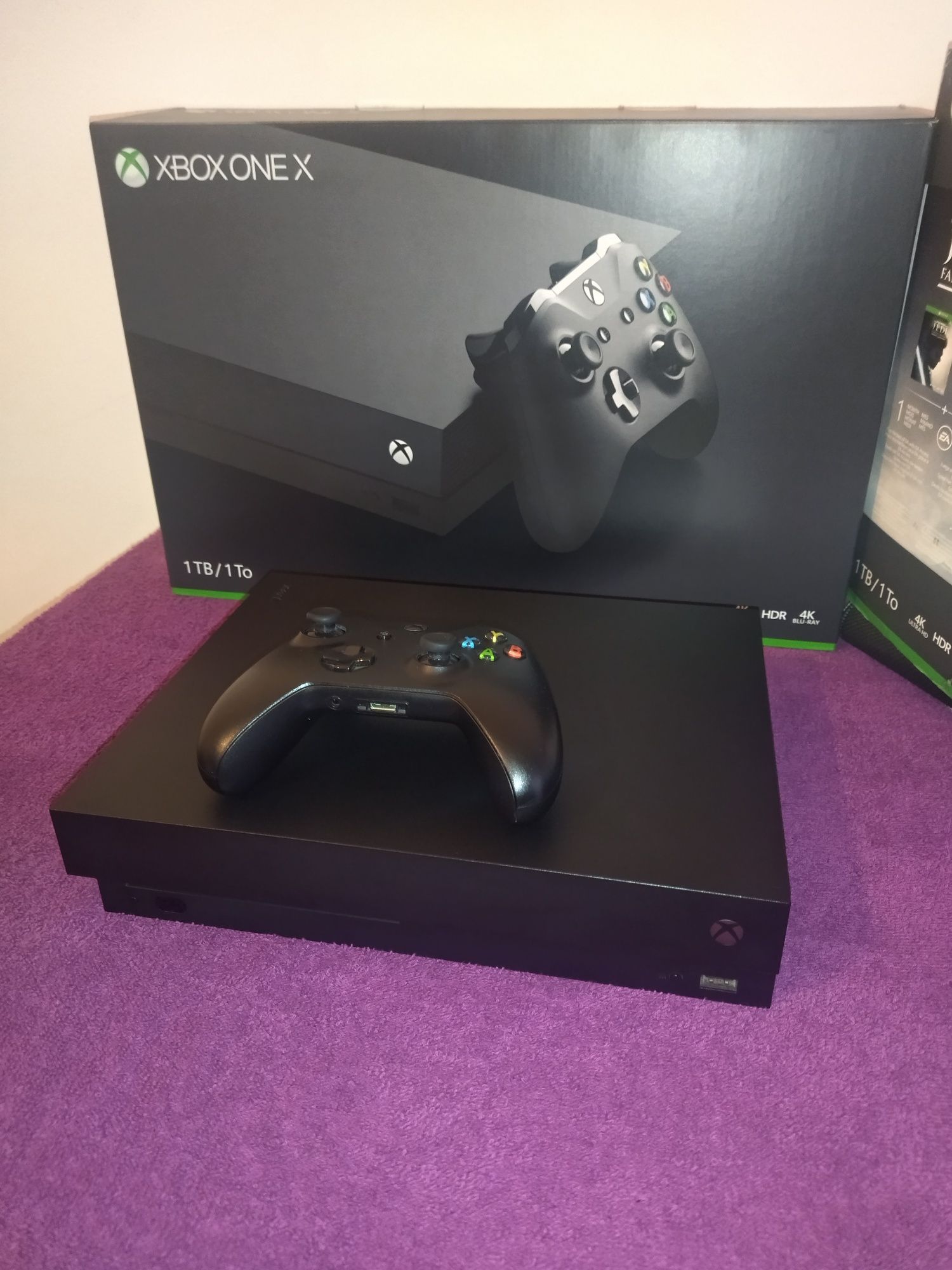 Xbox One X 1TB - Condição Excelente | Troca