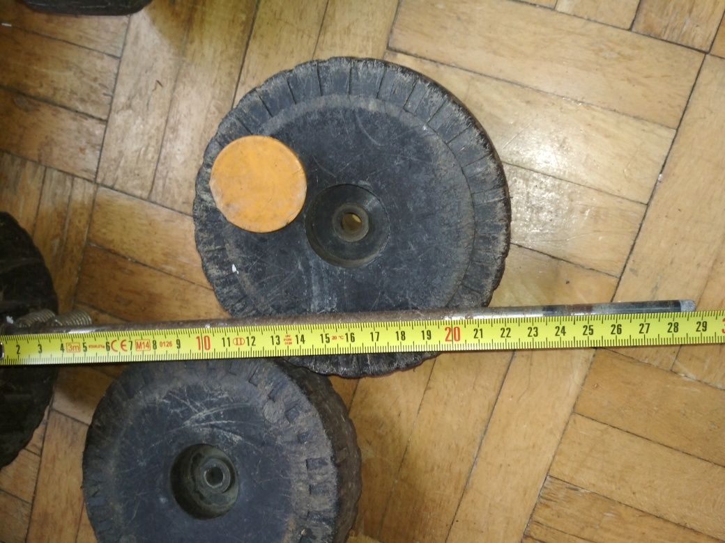 Plastikowe koła 13cm + osie do kosiarki