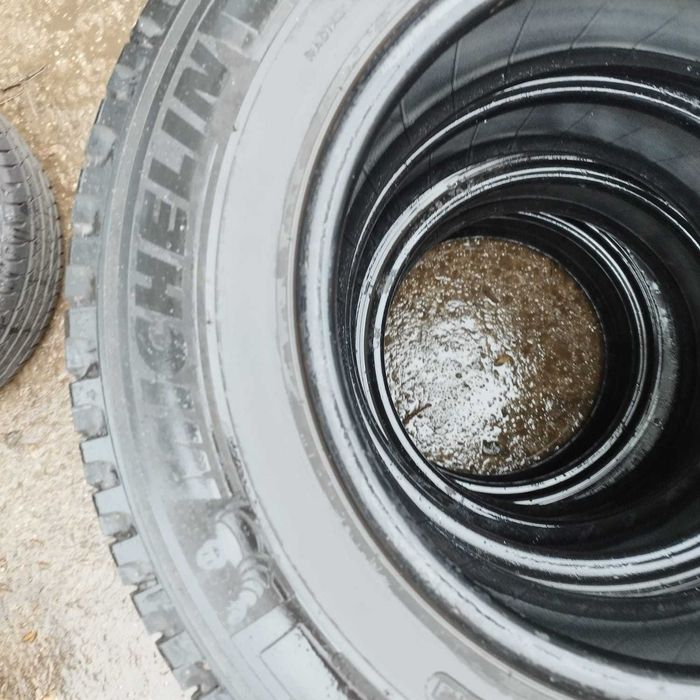 Opony zimowe do busa Jak Nowe Michelin Agilis 215/70R15 CP Duży wybór