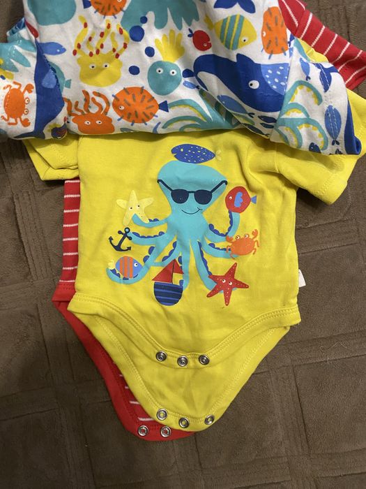 Продам боді дитячі