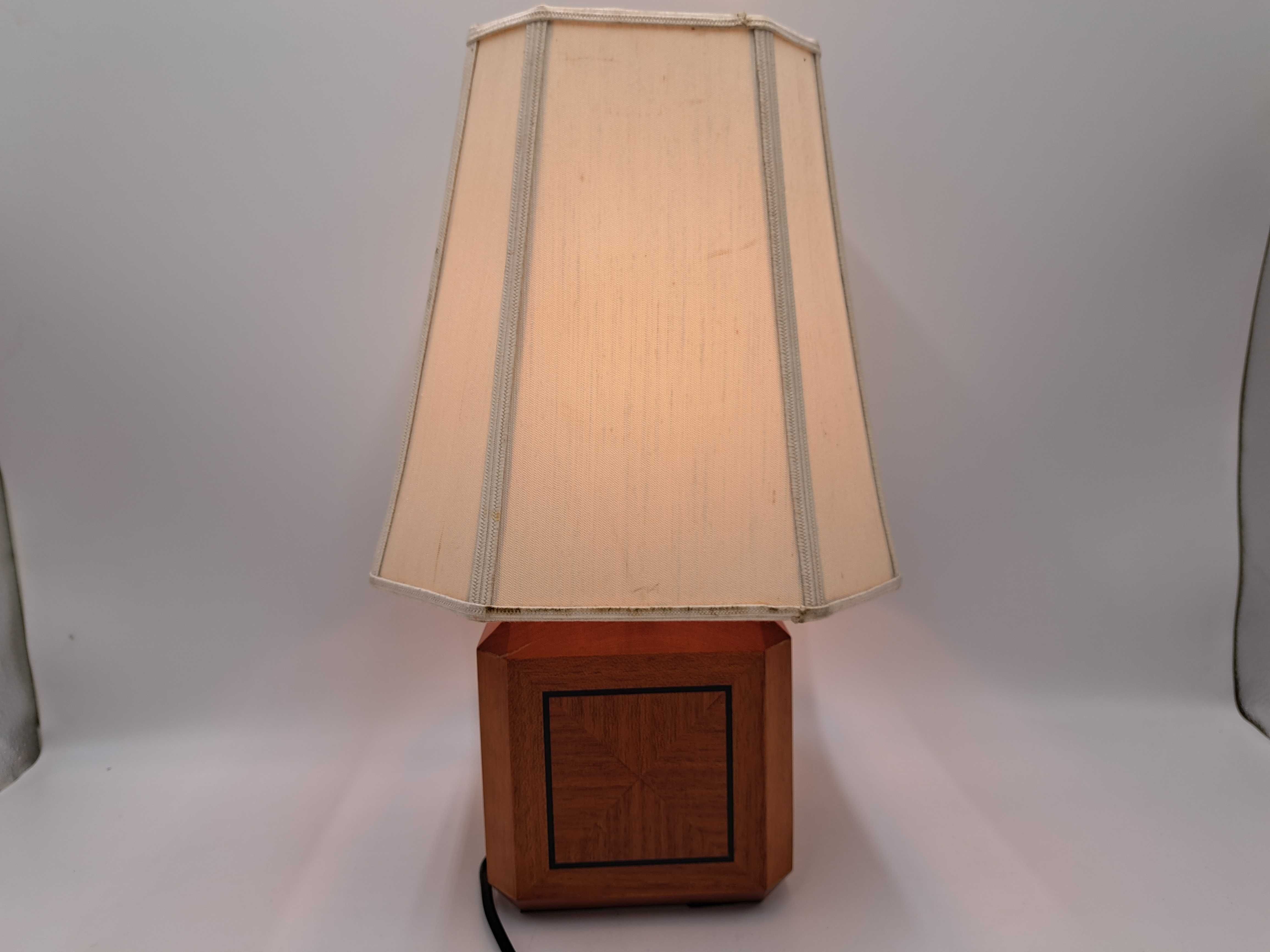 Lampa stołowa drewniana intarsjowana Furniture Linea Caccia alla volpe