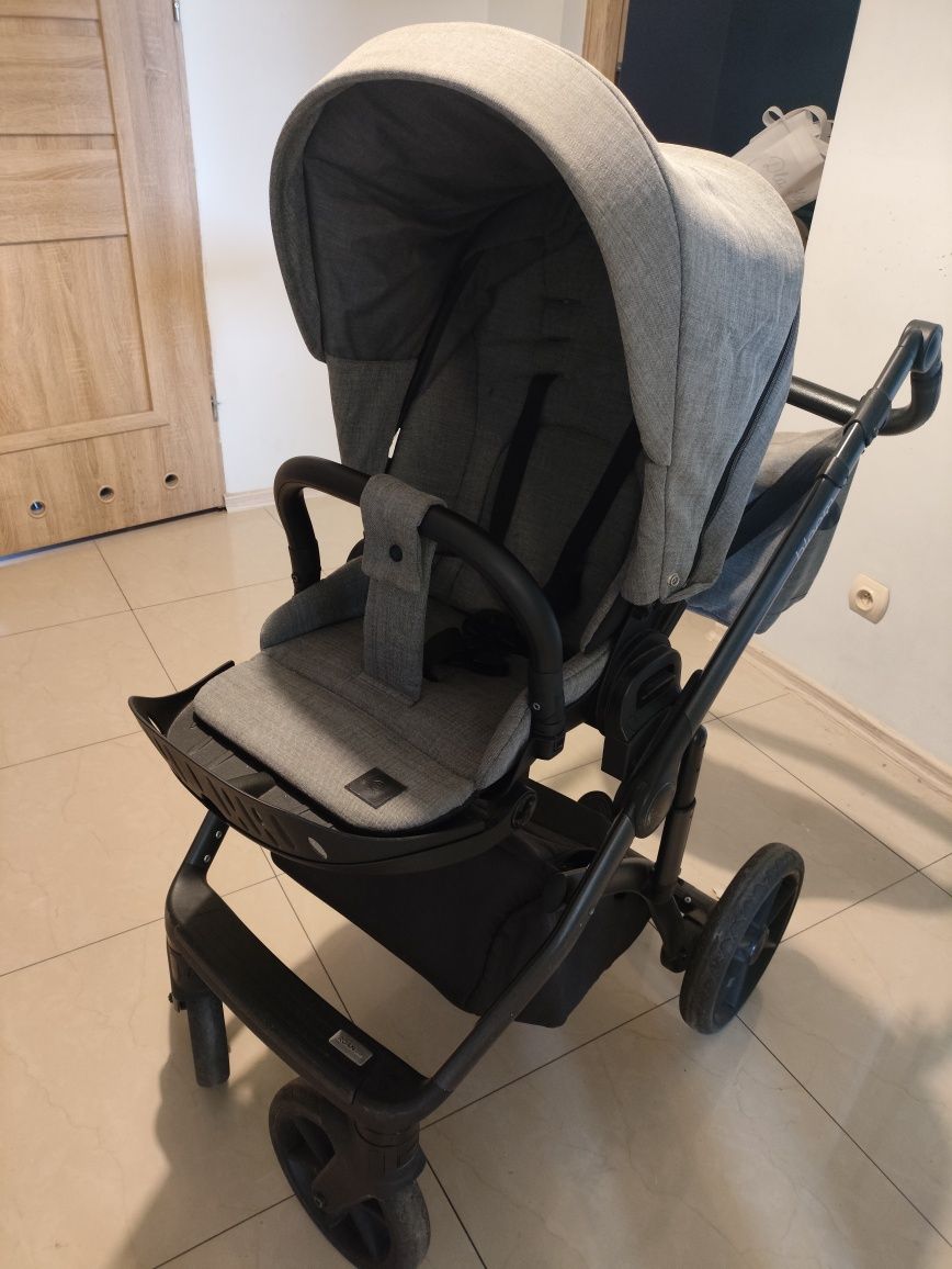Wózek Roan Bloom 2w1 plus nosidło Maxi Cosi