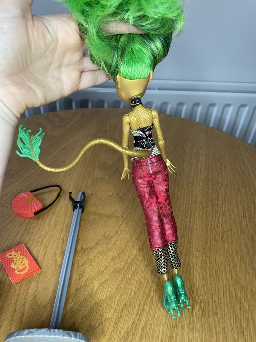 Джинафаер Scaremester Jinafire Long Monster High