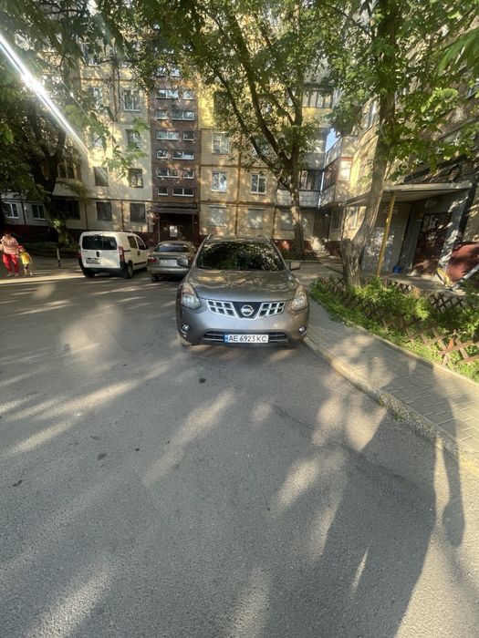 Продам Nissan Rogue