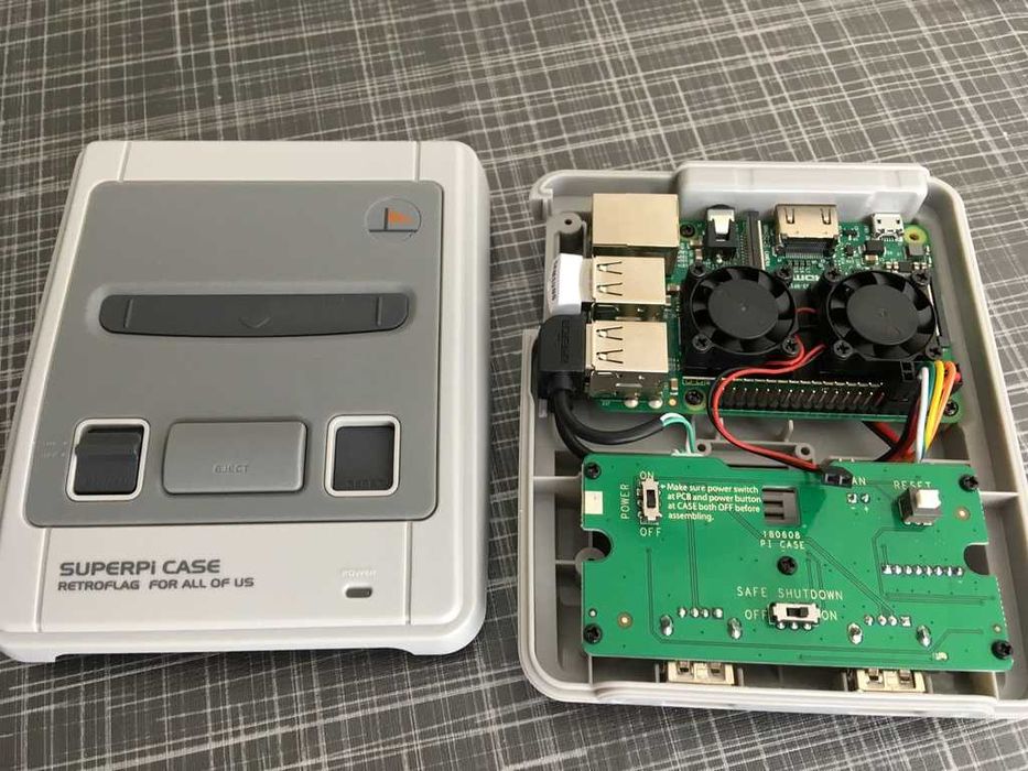 Consola jogos retro - Caixa superPi3