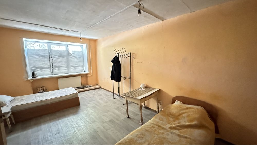 Продам 1 ккв в Чугуеве ( общежитие )