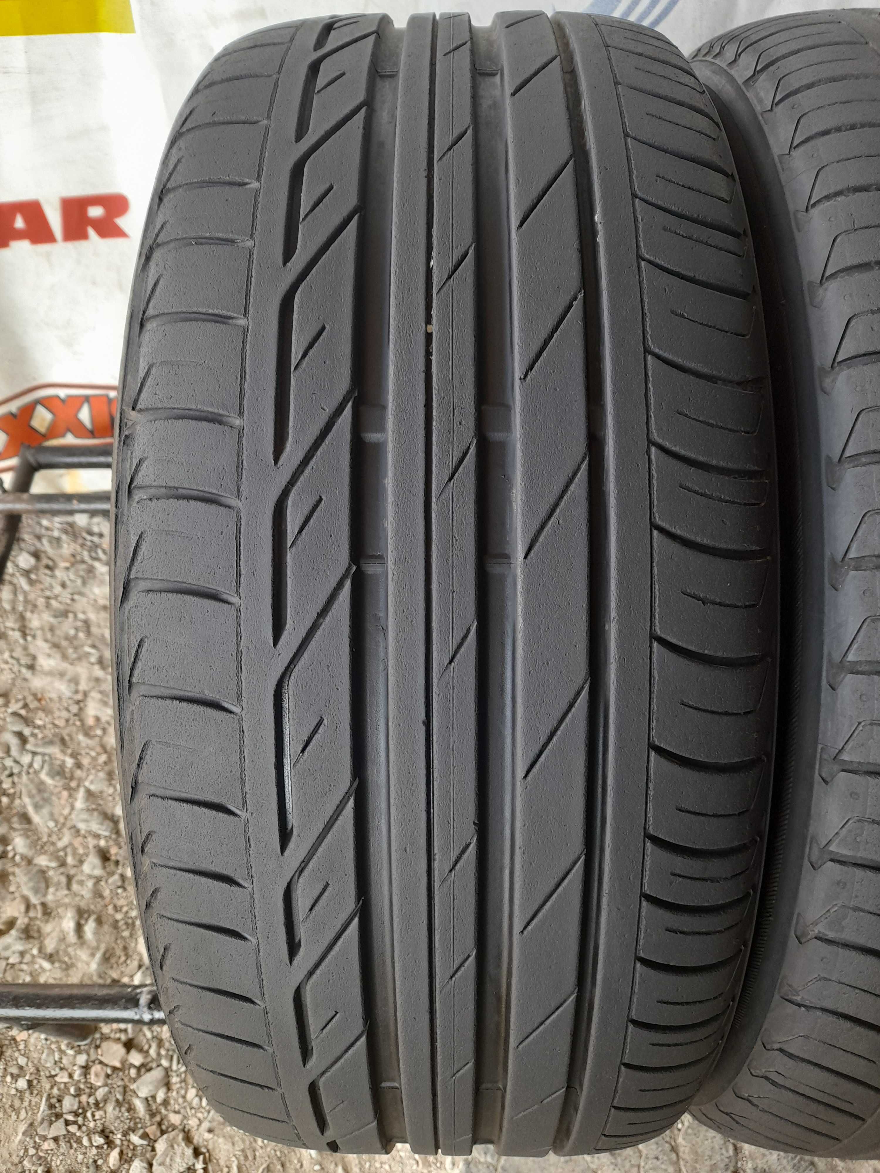 Літні шини 225/45 R17 Bridgestone turanza T001