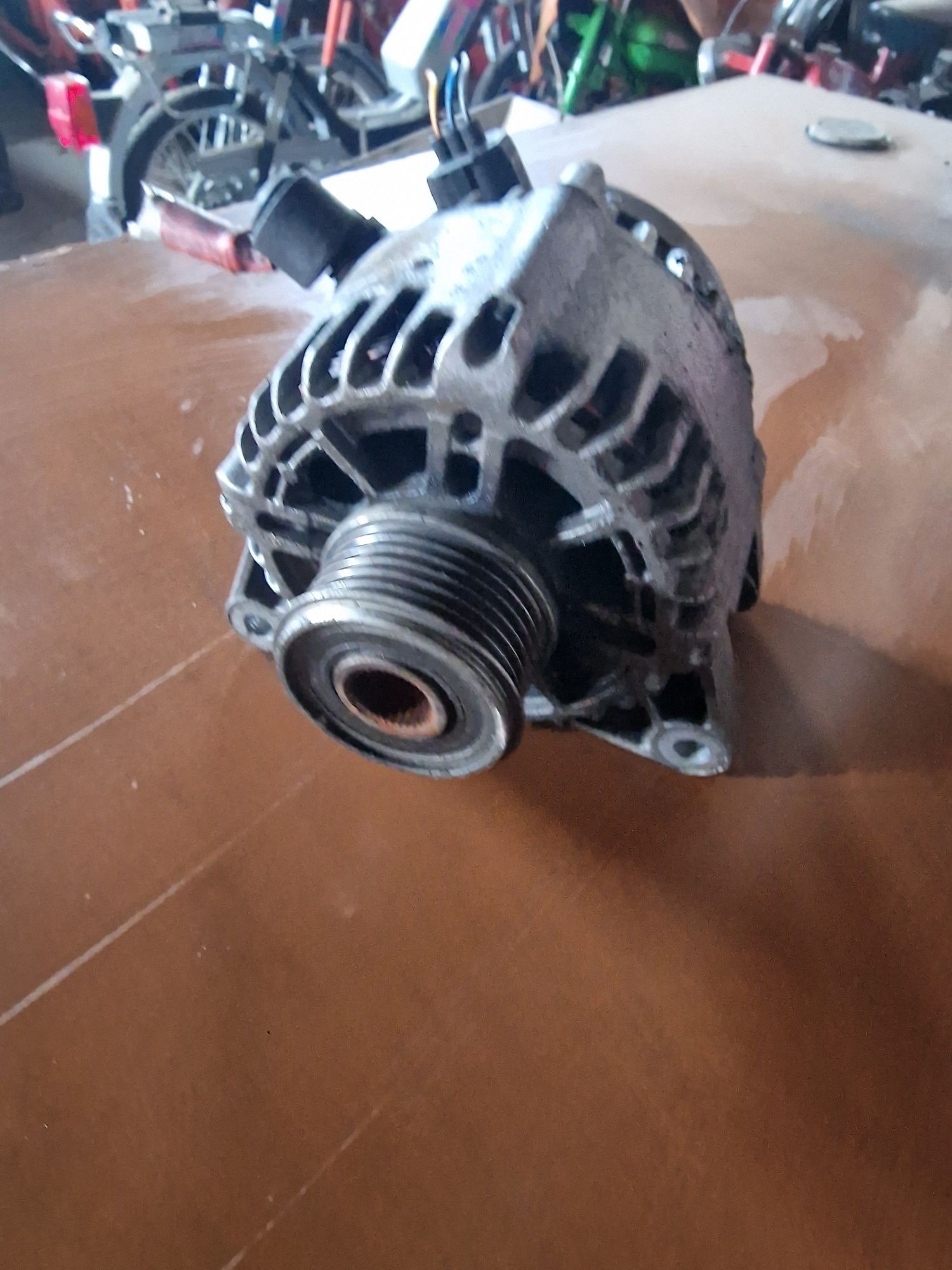 Alternator ford Fiesta 2003 1,4 tdci