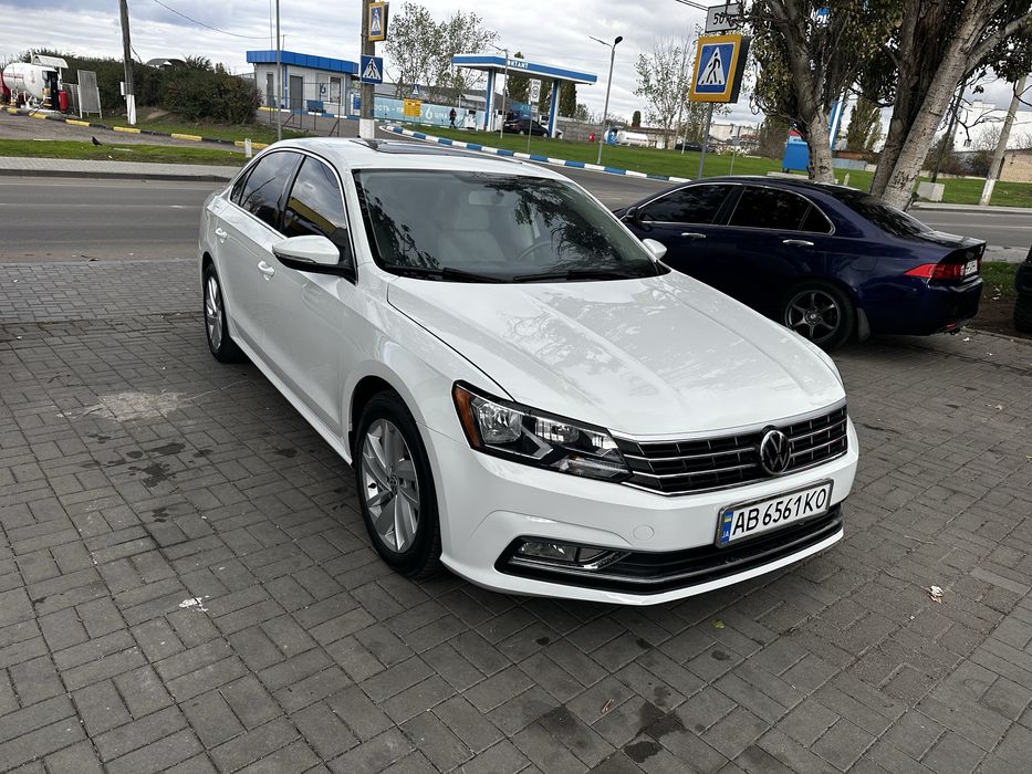 Фольксваген пасат B8  SE в отличном состоянии