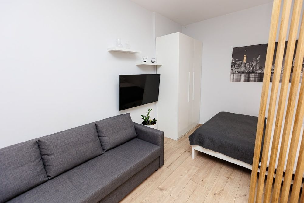 Bliska Wola * Studio* Bezpośrednio