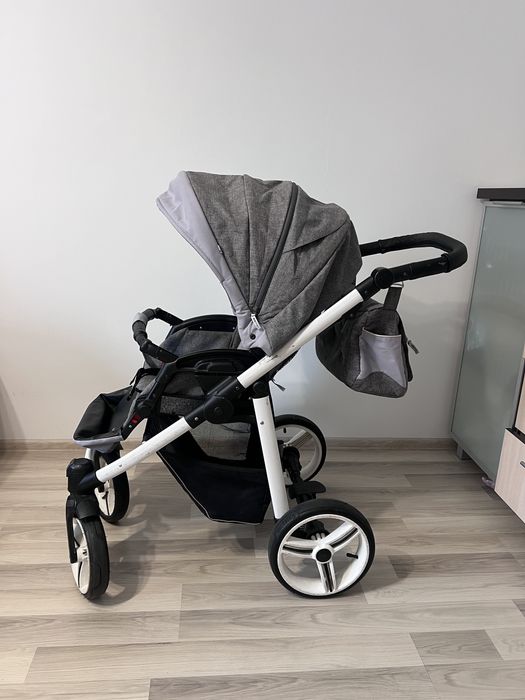 Дитяча коляска 2в1 в чудовому стані фірми Bexa