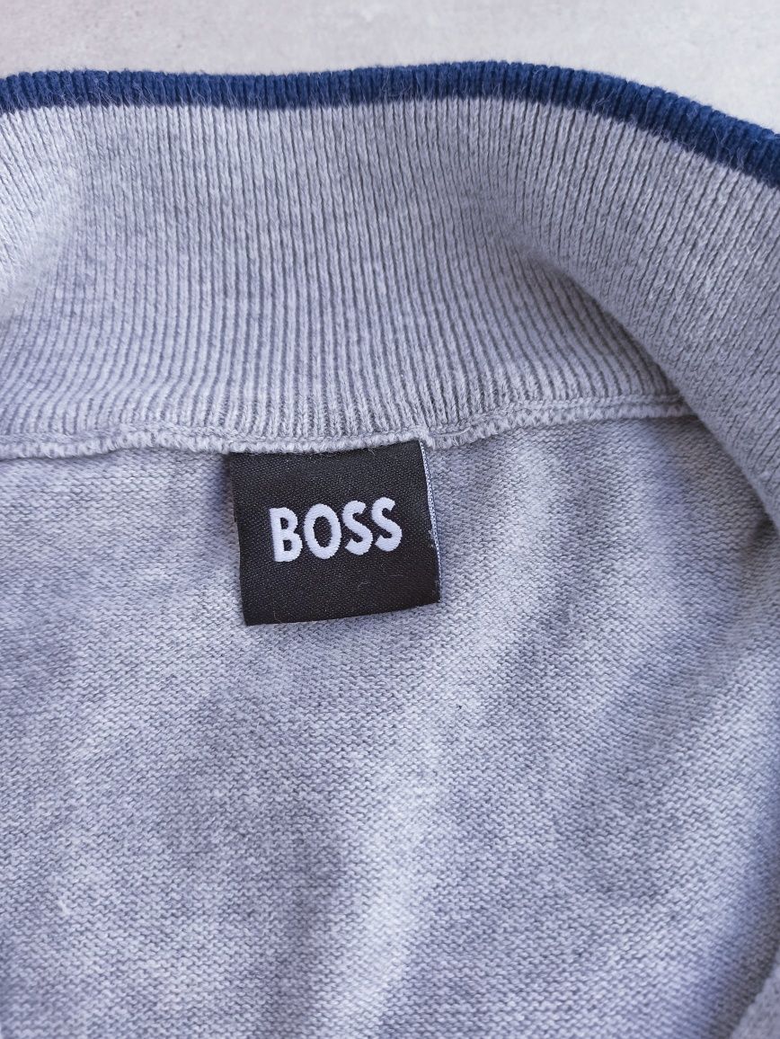 Hugo Boss  oryginalna  szara bluza ze  stójką  rozmiar M