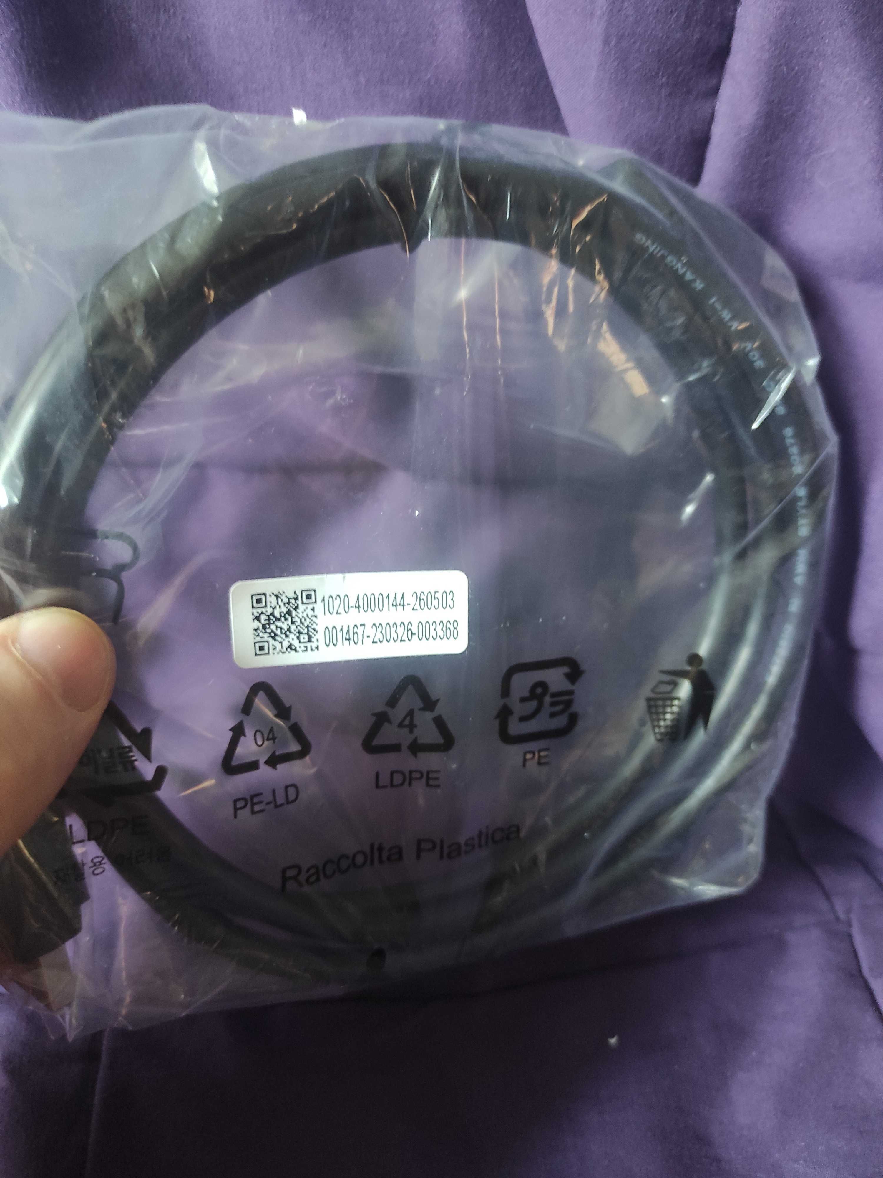 Display Port кабель e473610 новый, запакований