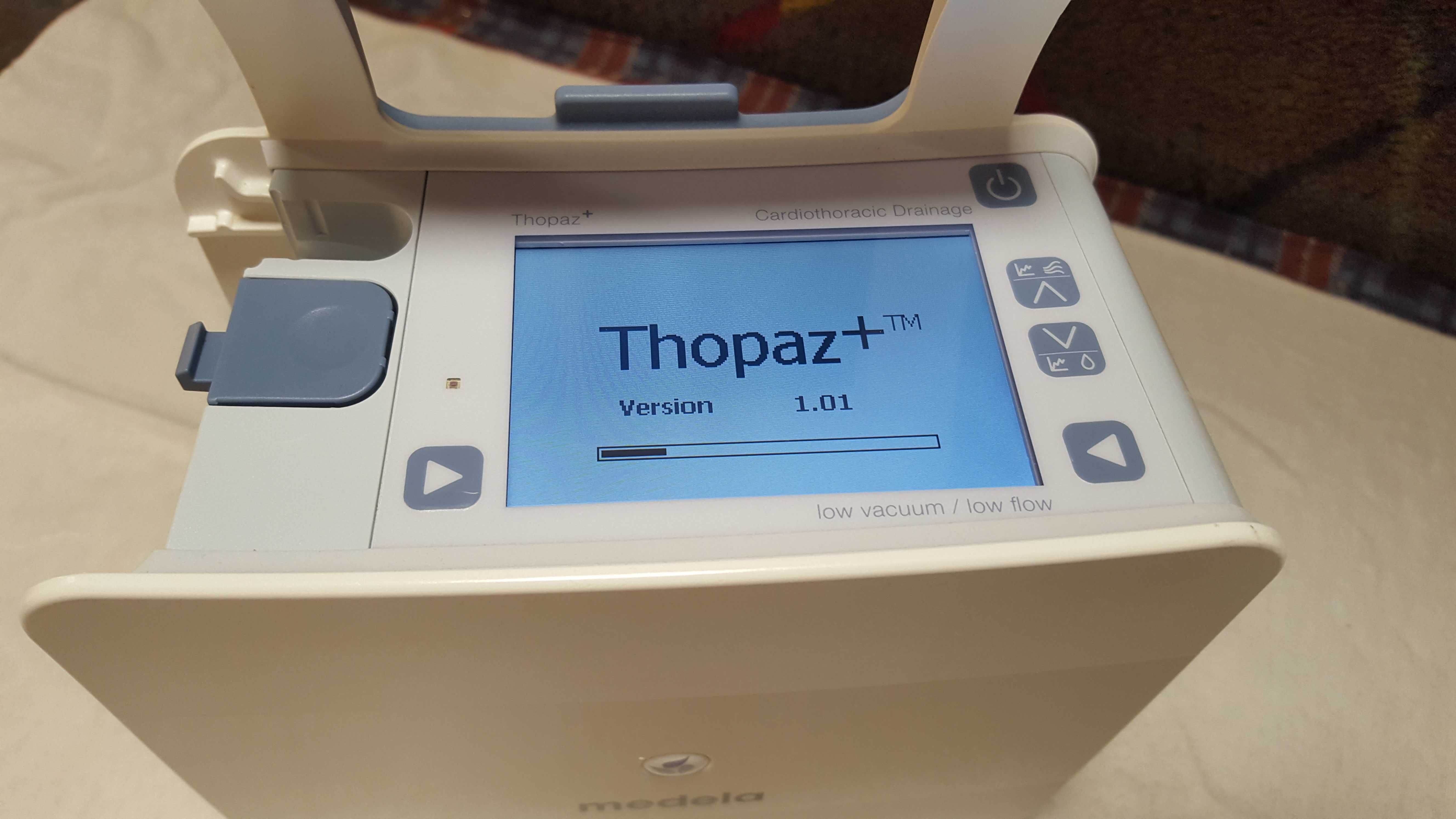 Medela Thopaz Plus - System drenażu i monitorowania klatki piersiowej.
