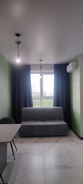 Гарна квартира з чудовим краєвидом на місто в новому ЖК вул. Хіміків