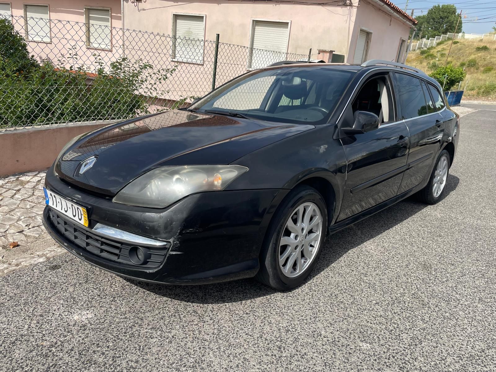 Renault laguna 1.5 DCI caixa de 6 velocidades  ano 2009 muito econômic