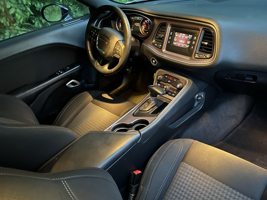 Dodge Challenger RT Hemi V8