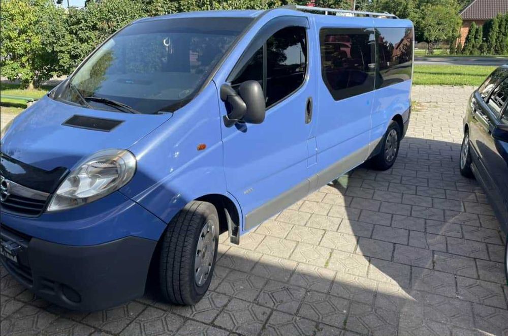 Продам Опель Віваро 2008 2.0