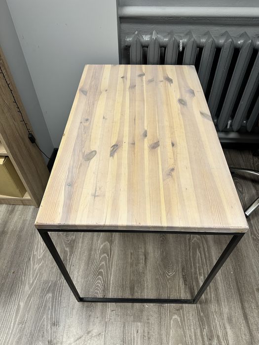 Продам офісні деревʼяні столи в стилі лофт