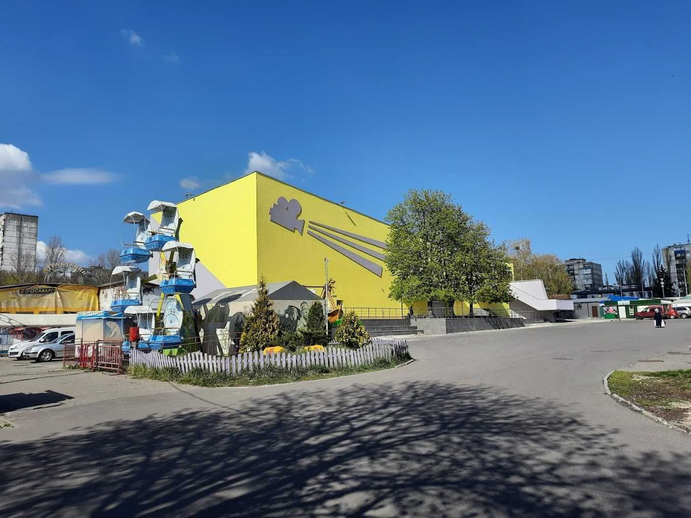 м.Київ! Борщагівка . Двокімнатна видова Квартира з роздільними ходами.