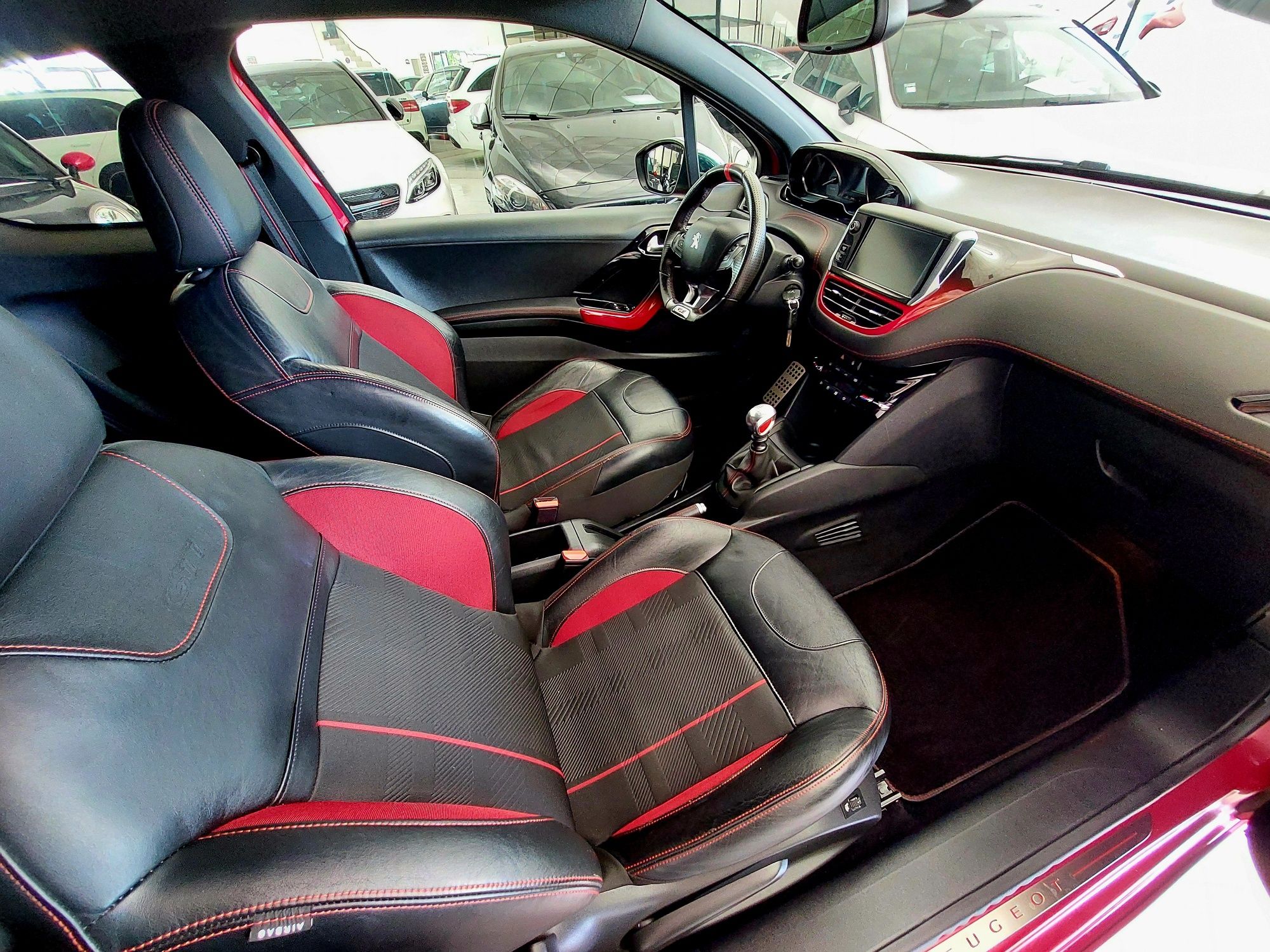 Peugeot 208 GTI 1.6 THP 200CV