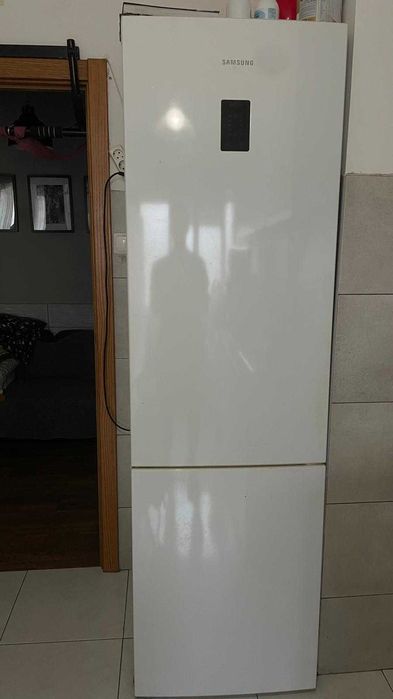 Frigorífico Combinado SAMSUNG RB37J5220WW