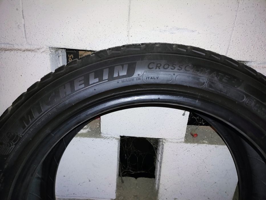 Michellin Crossclimate 2 205/50/R17 93W