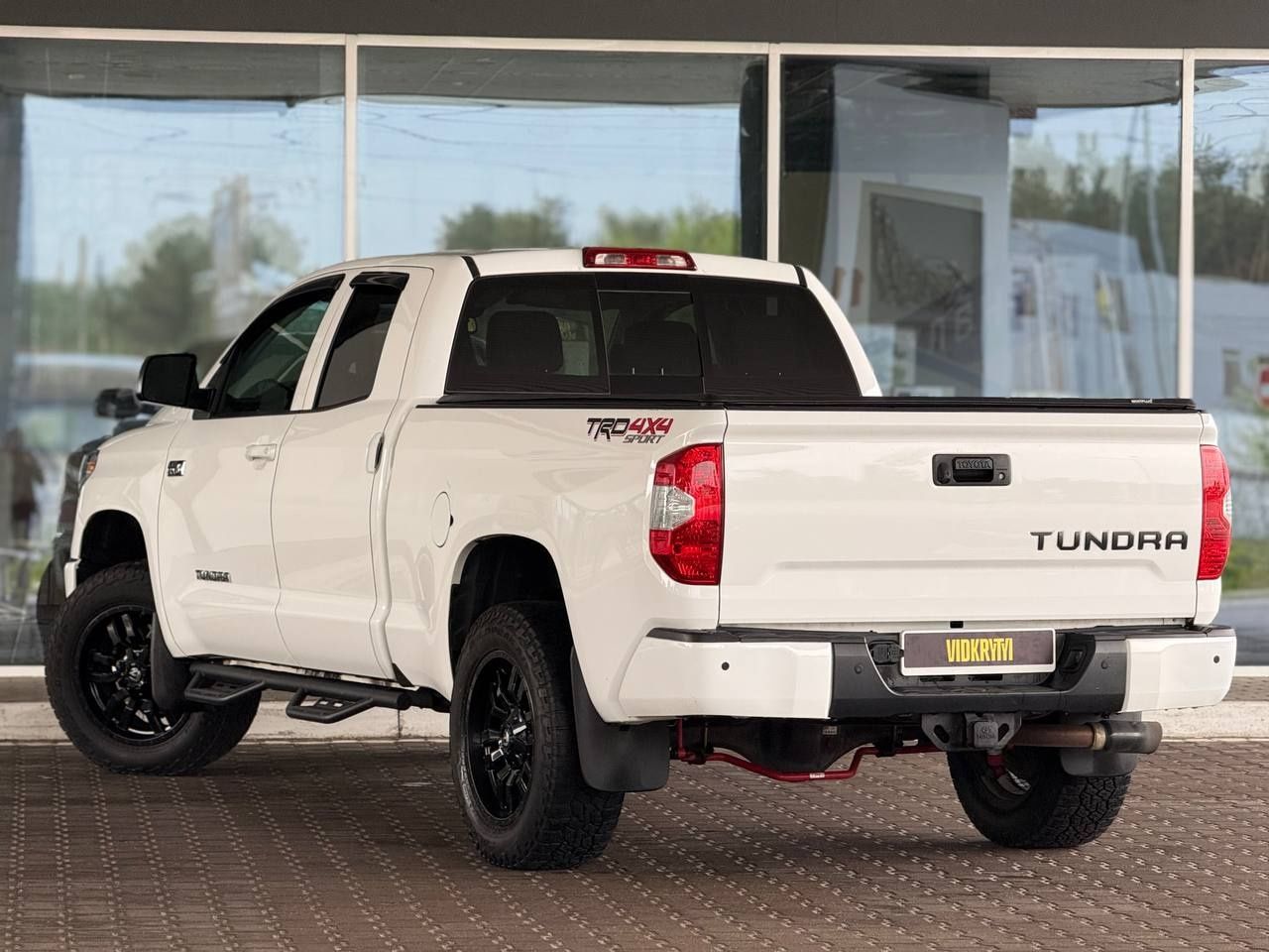 Toyota Tundra 2018 року, 5.7 бензин, автомат, повний привід, 140т.км