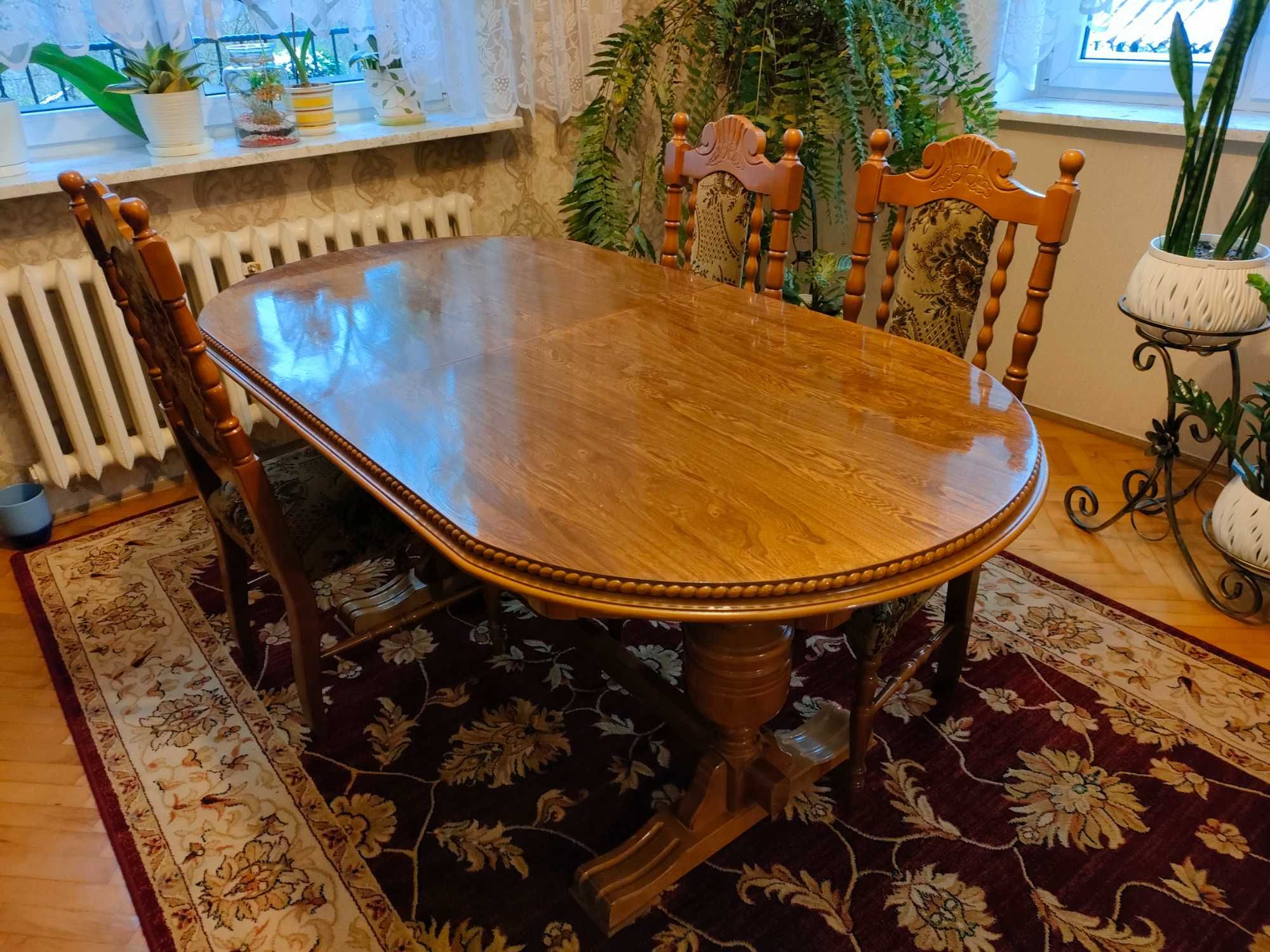 Stół dębowy + 4 krzesła