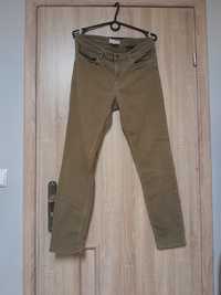 Męskie jeansy z H&M.