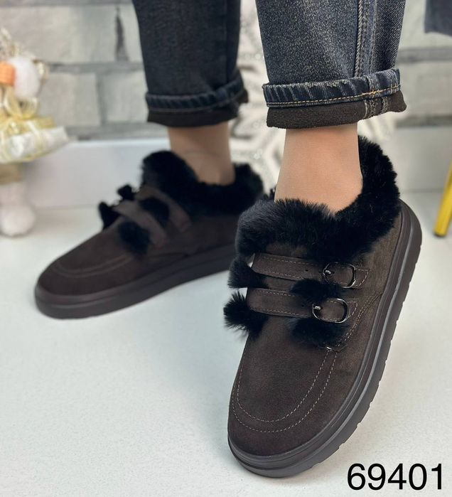 Жіночі шкіряні зимові анатомічні черевики в кольорах