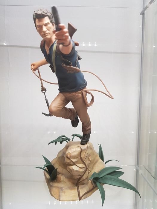 FIGURKA uncharted Nathan drake