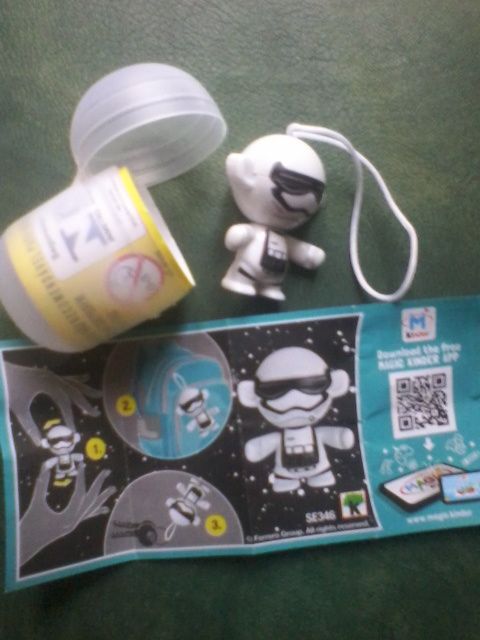 bonecos kinder