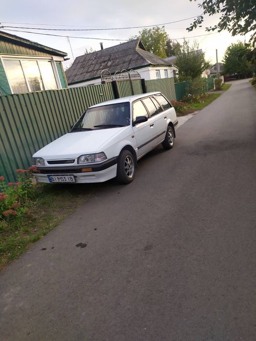 Мазда 323 універсал газ  на обмін