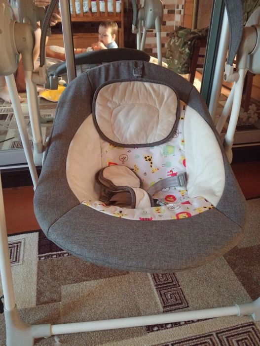 Дитячий шезлонг-гойдалка