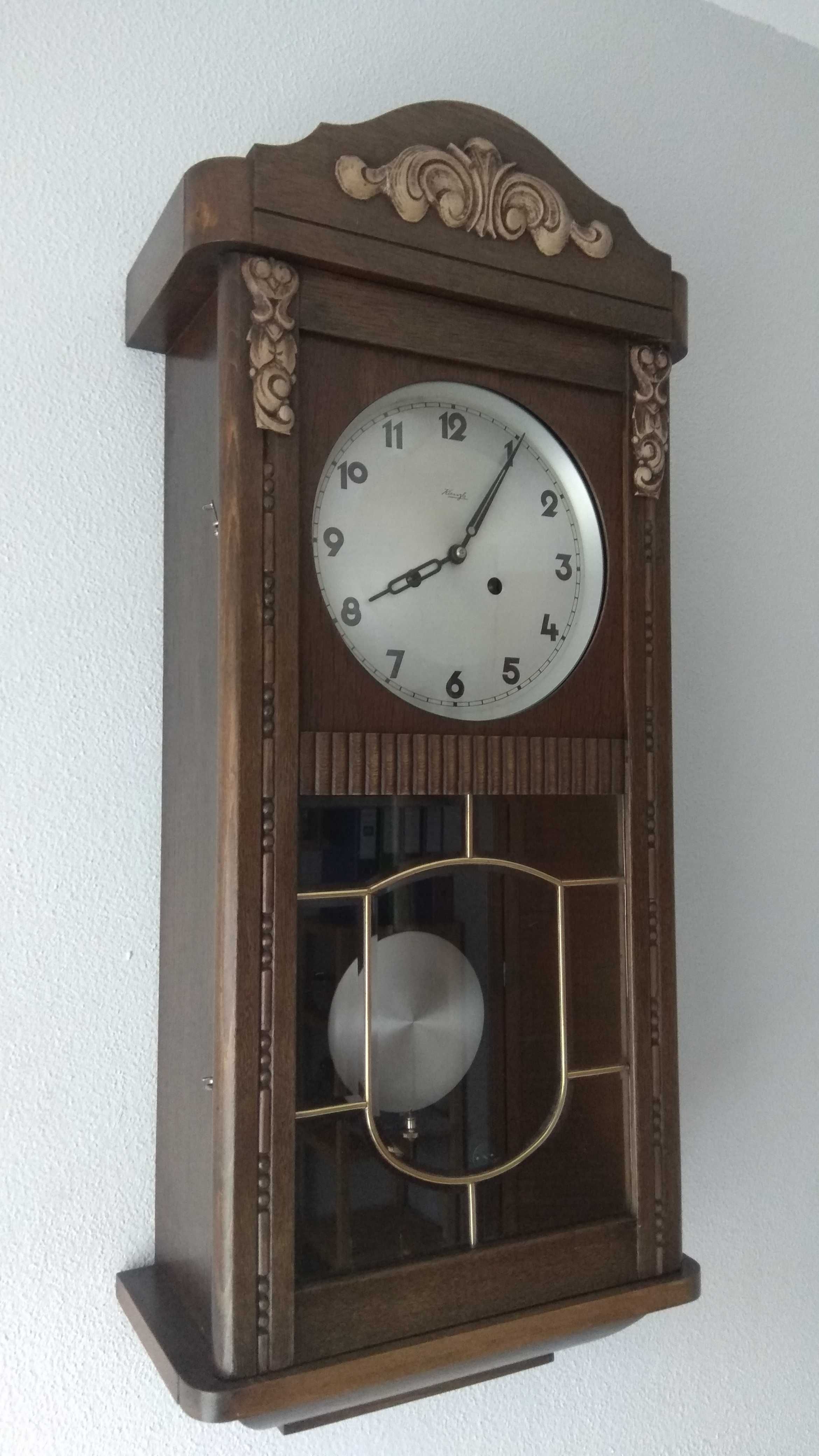 257 Zegar wiszący mechaniczny Kienzle antyk