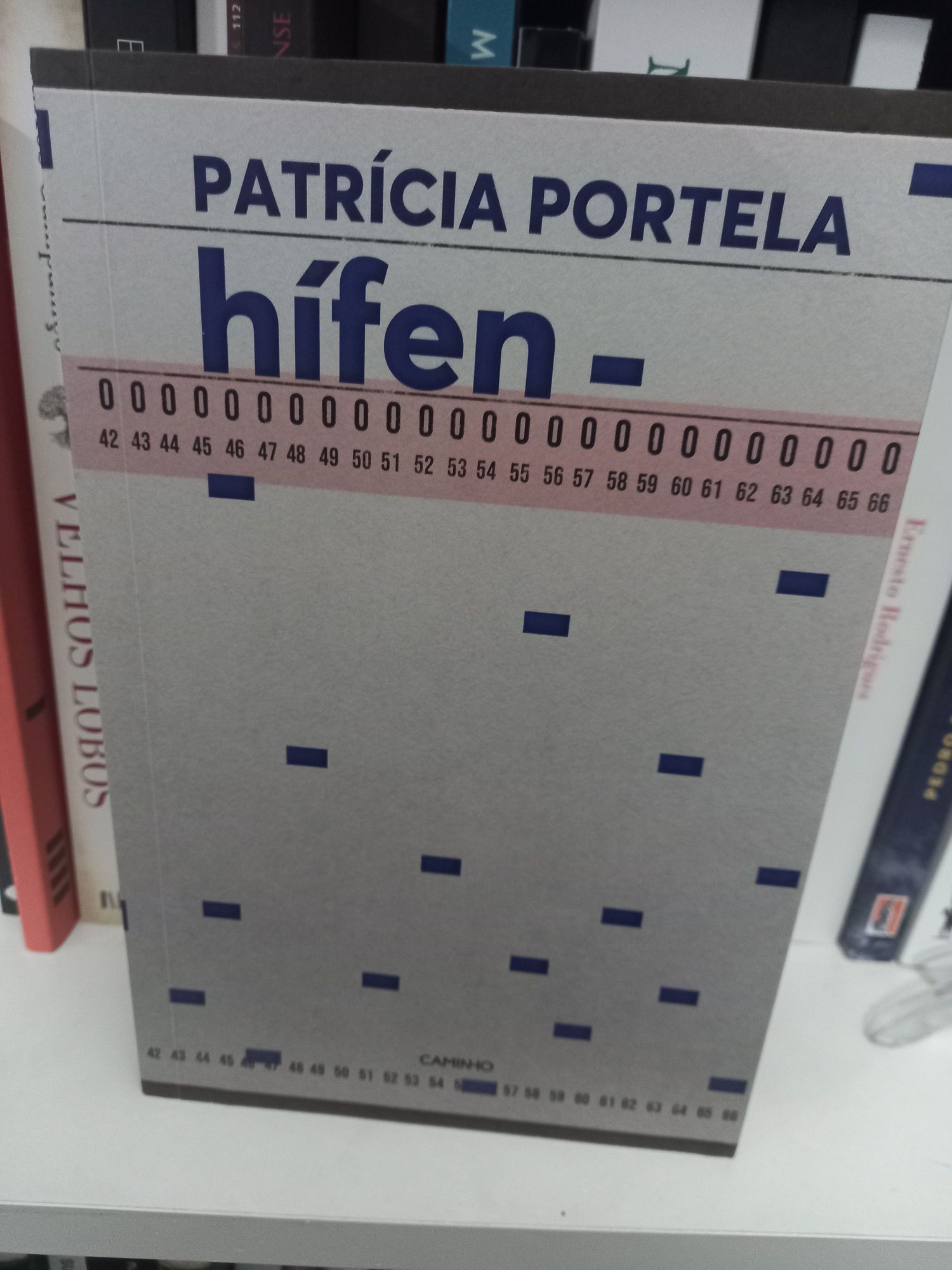 Hífen - Patrícia Portela
