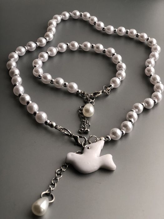 Чокеры из бисера и бусин с пташкой , пташки заготовочки для чокеров