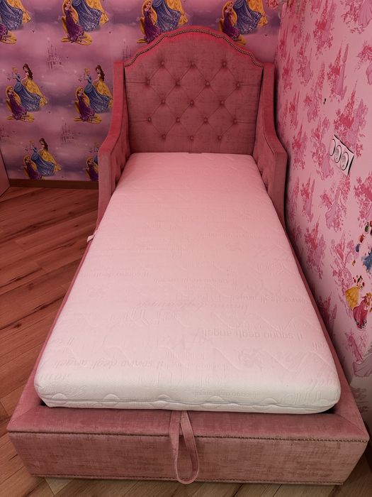 Ексклюзивне, з масивого дерева дитяче ліжко