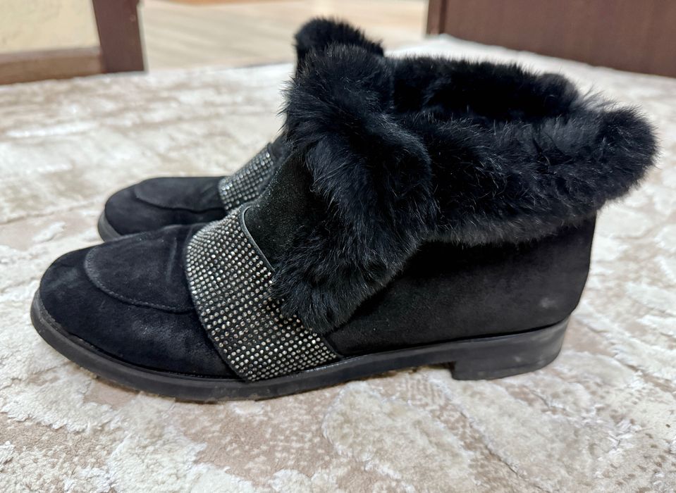 Ботинки замш жіночі 28 см