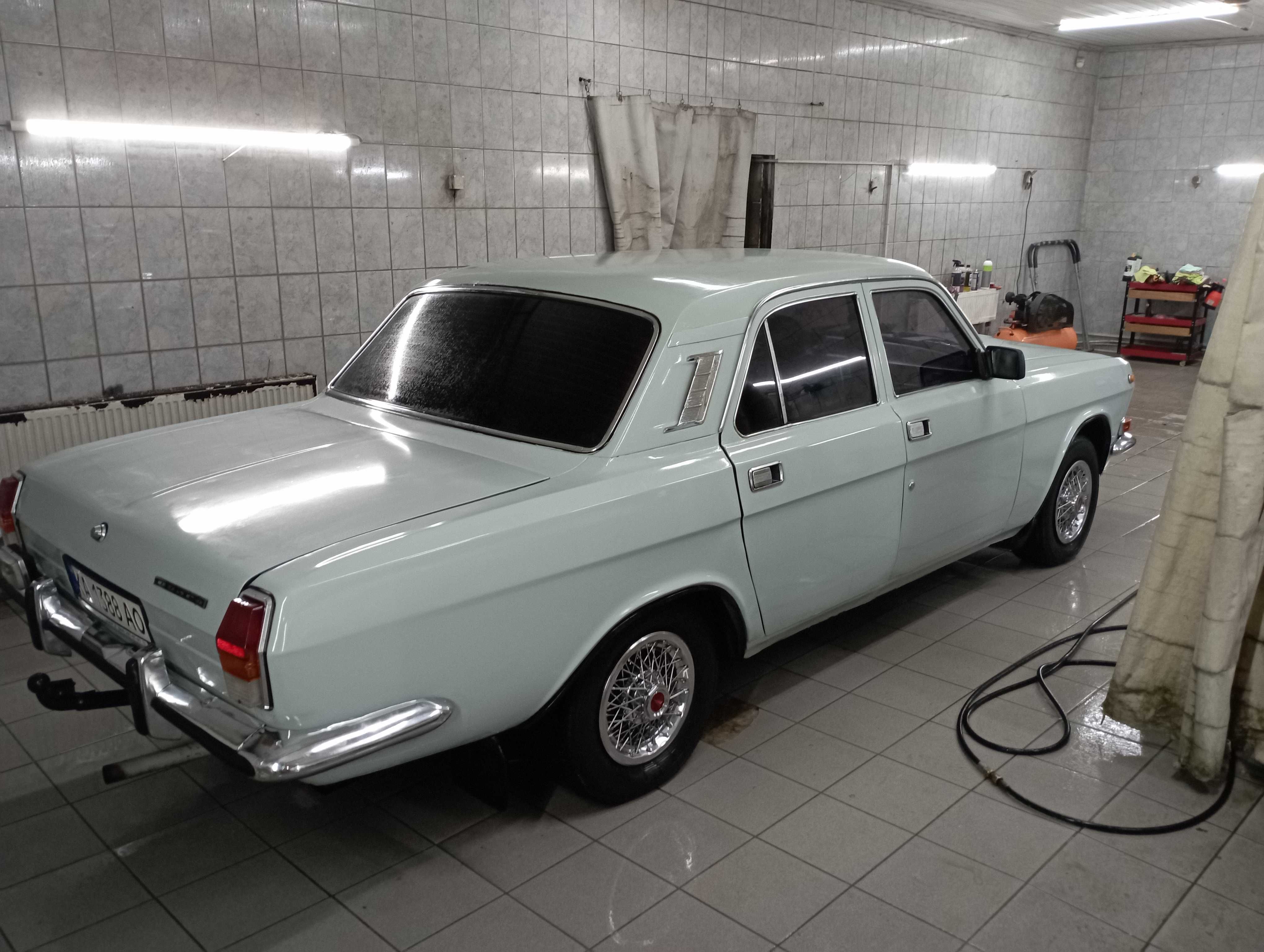 Продам Волгу2410