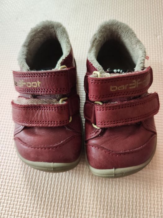 Buty skórzane, ocieplane barefoot 3f rozm. 22
Sukienka do karmienia pi