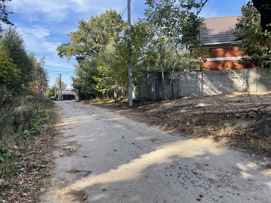 Двофасадна ділянка під будівництво!