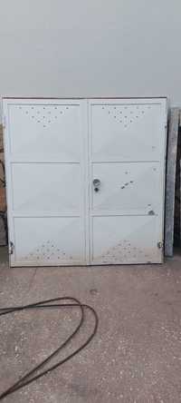 Portão  decapado 115cm x 120cm com fechadura