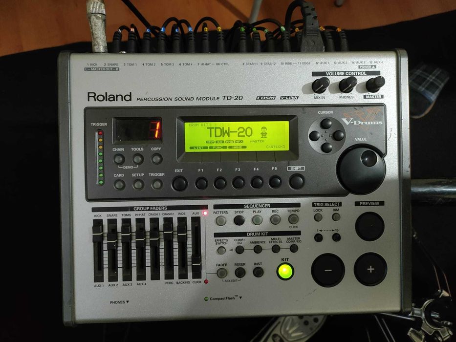 Roland TD 20 em bom estado geral