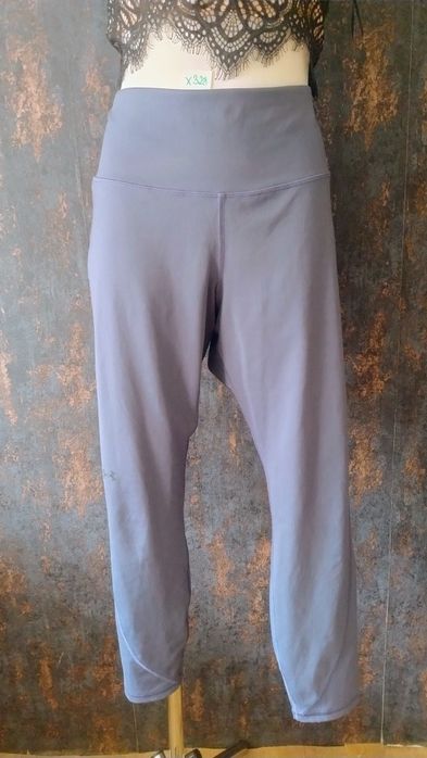 Legginsy damskie sportowe rozmiar xl . Under Armour