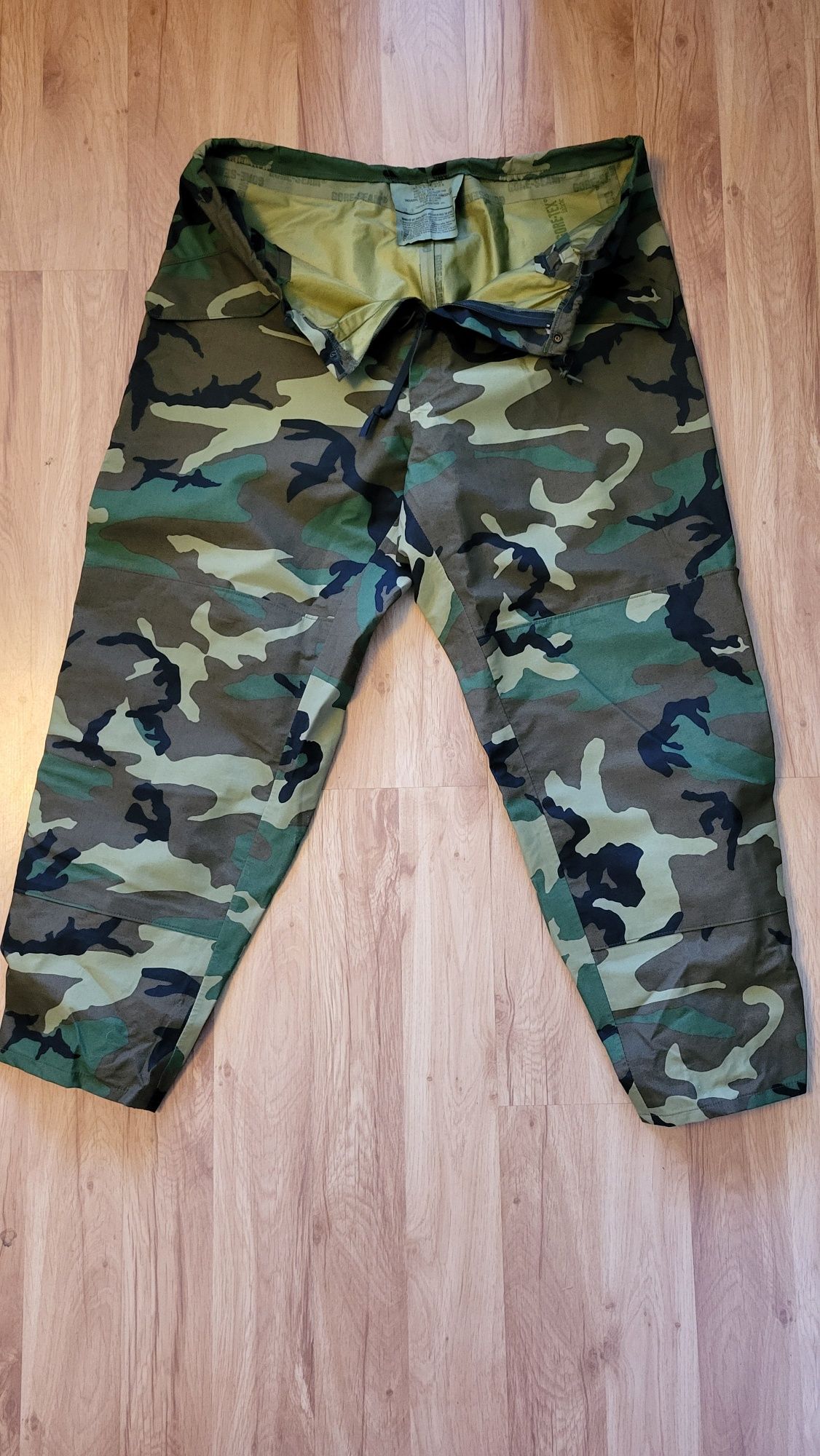 Spodnie gore tex woodland rozmiar L/R